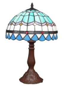 Lampe de table Tiffany avec un abat-jour en verre